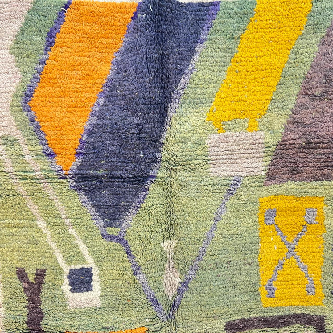 Vintage Moroccan Wool Rug 189 – handmade green and orange geometric tribal Moroccan rug (258 × 164 cm).