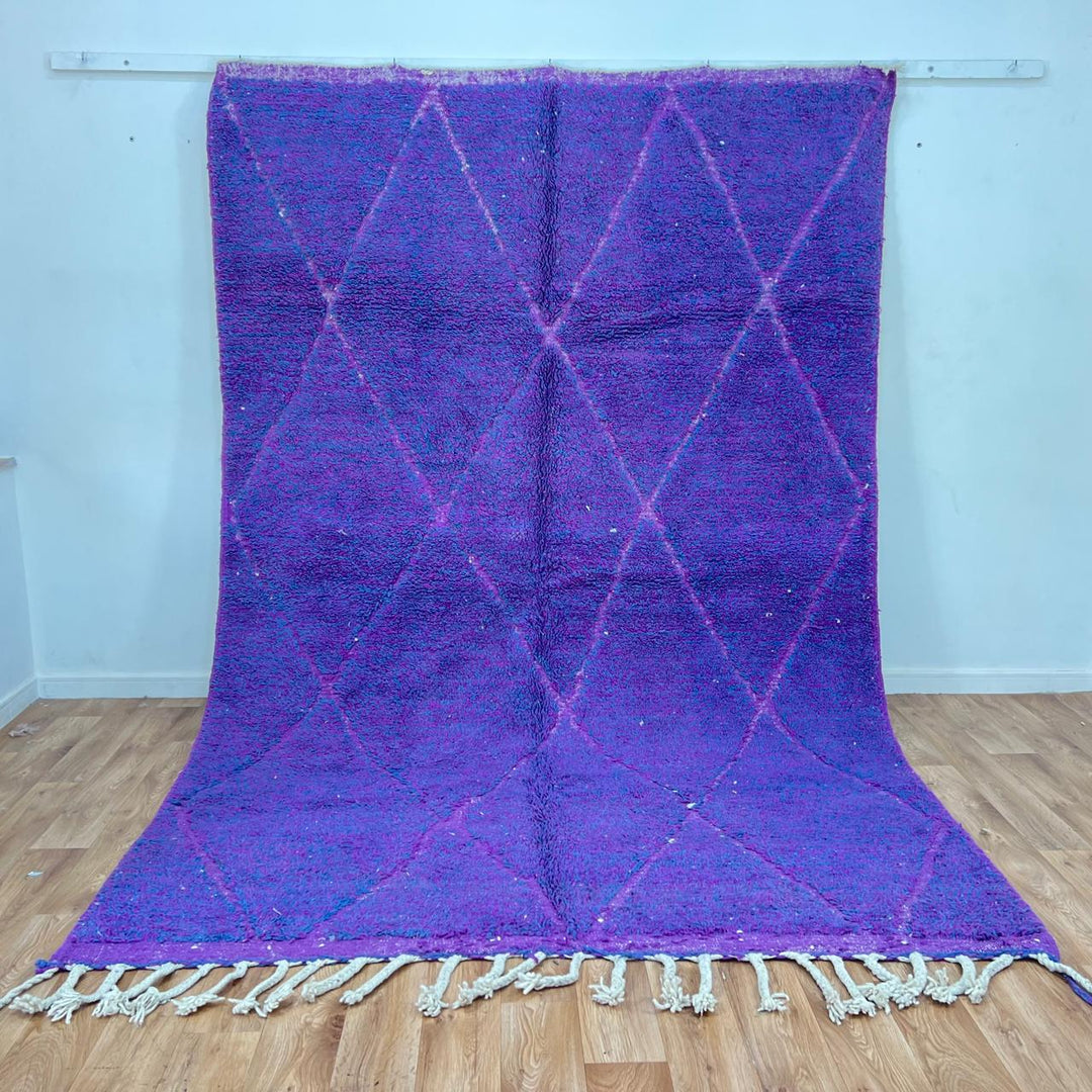Vintage Moroccan wool rug 837 – handmade deep purple Berber carpet with diamond lattice pattern (313 × 206 cm / 10.27 × 6.75 ft).