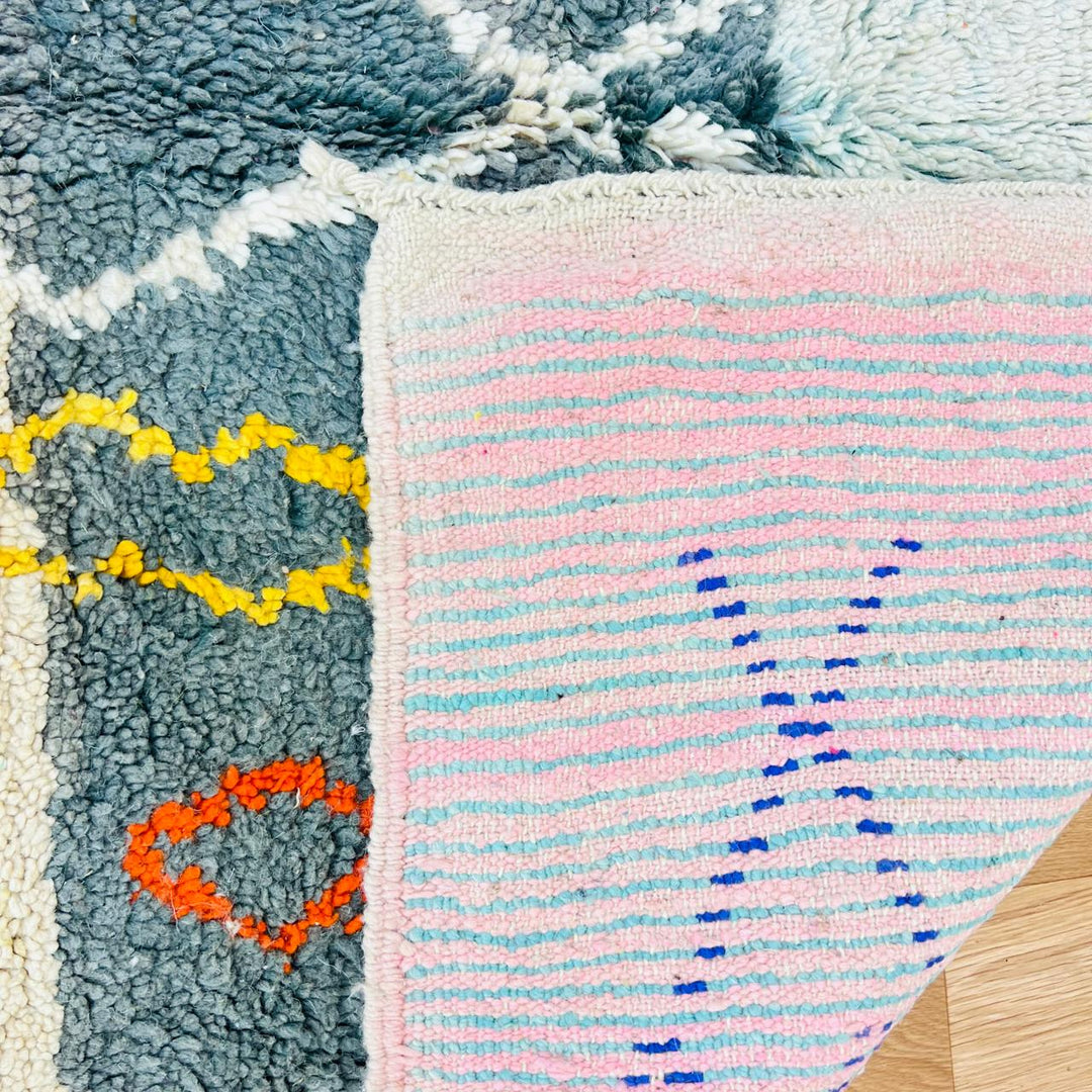 Vintage Moroccan wool rug JNN – handmade colorful Berber wool carpet 263 × 158 cm (8.63 × 5.18 ft).