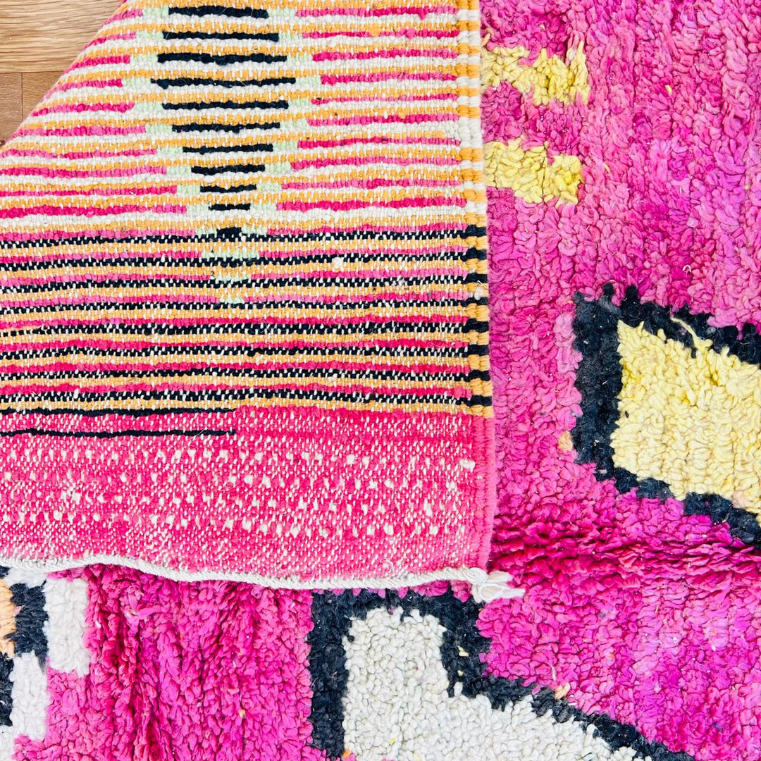 Pink Vintage Moroccan Wool Rug – Handmade Berber 679