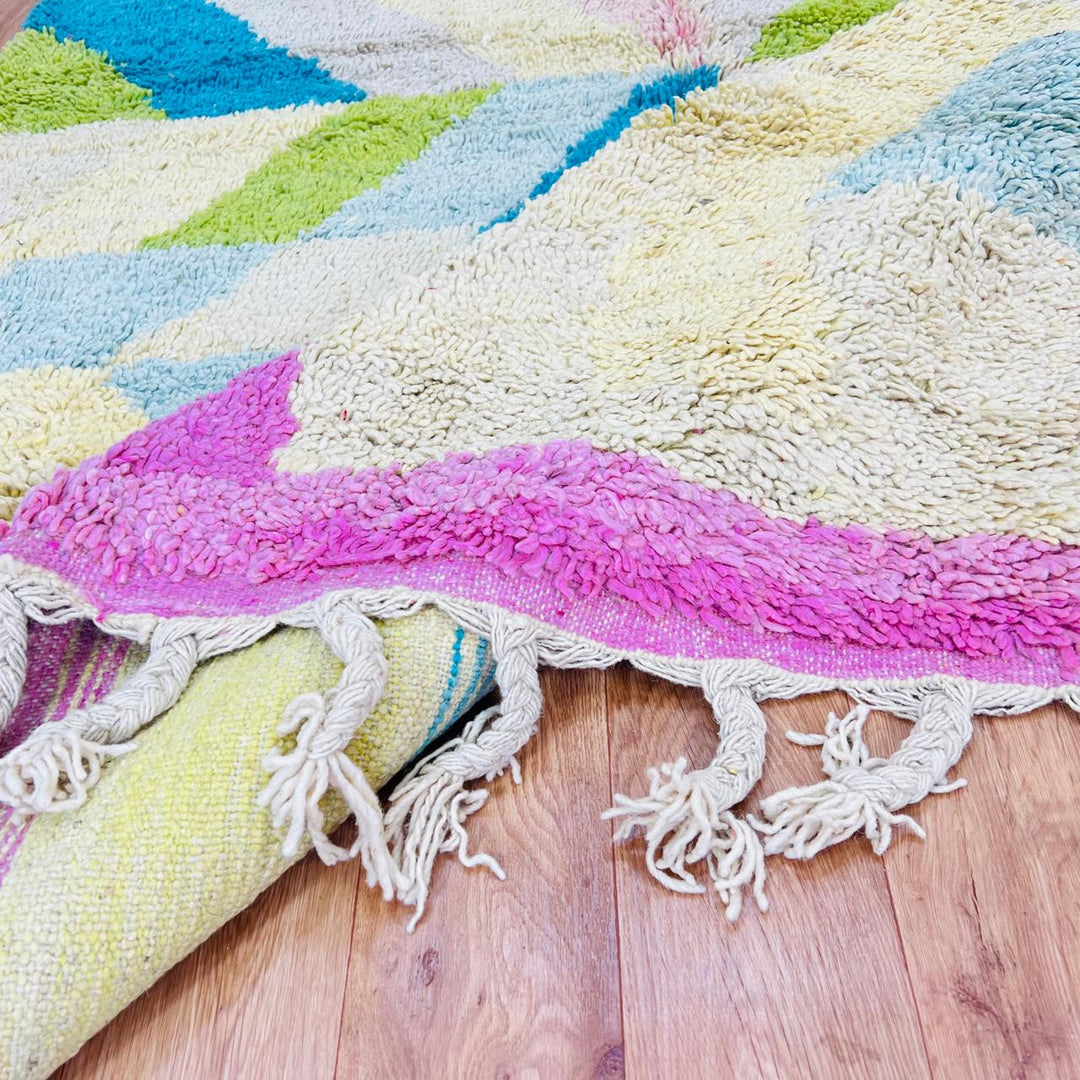 Vintage Moroccan rug handmade from pastel wool with abstract geometric Berber design, 260x165 cm