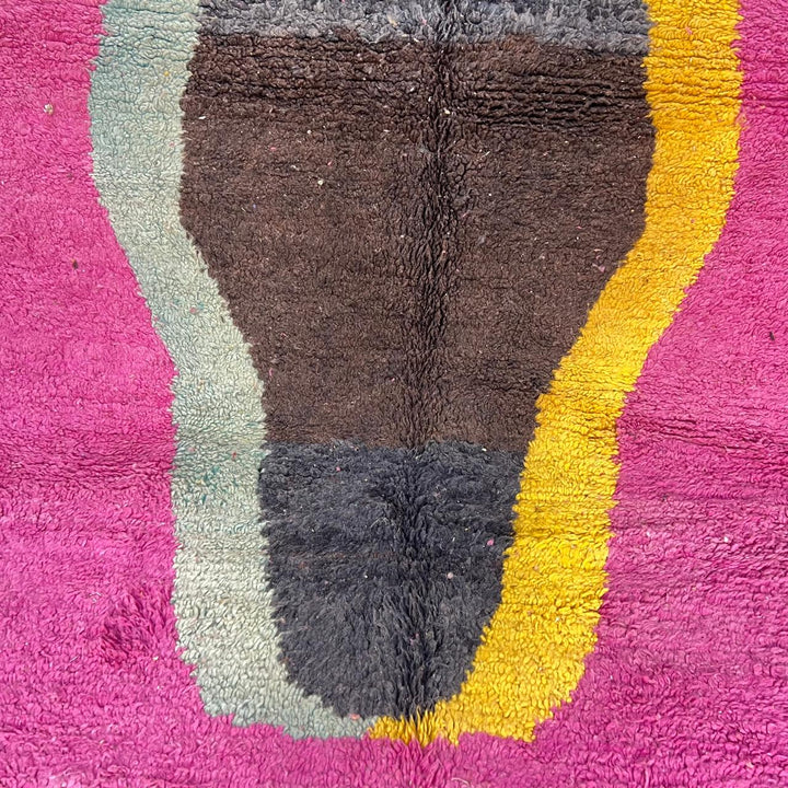 Vintage Moroccan wool rug 827 – handmade Berber carpet with pink, black, yellow and mint abstract shape. 291 × 192 cm (9.54 × 6.30 ft).