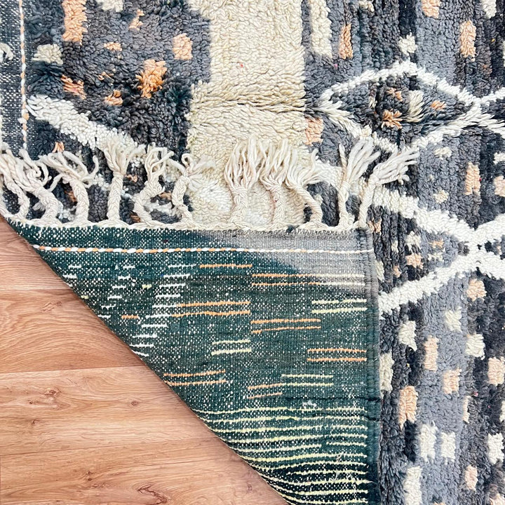 Vintage Moroccan wool rug 834 – handmade Berber carpet with black and beige geometric pattern. 295 × 193 cm (9.68 × 6.33 ft).