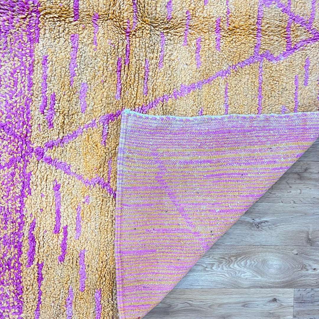Vintage Moroccan wool rug 864 – handmade Berber carpet in pink and orange diamond pattern. 315 × 195 cm (10.33 × 6.39 ft).