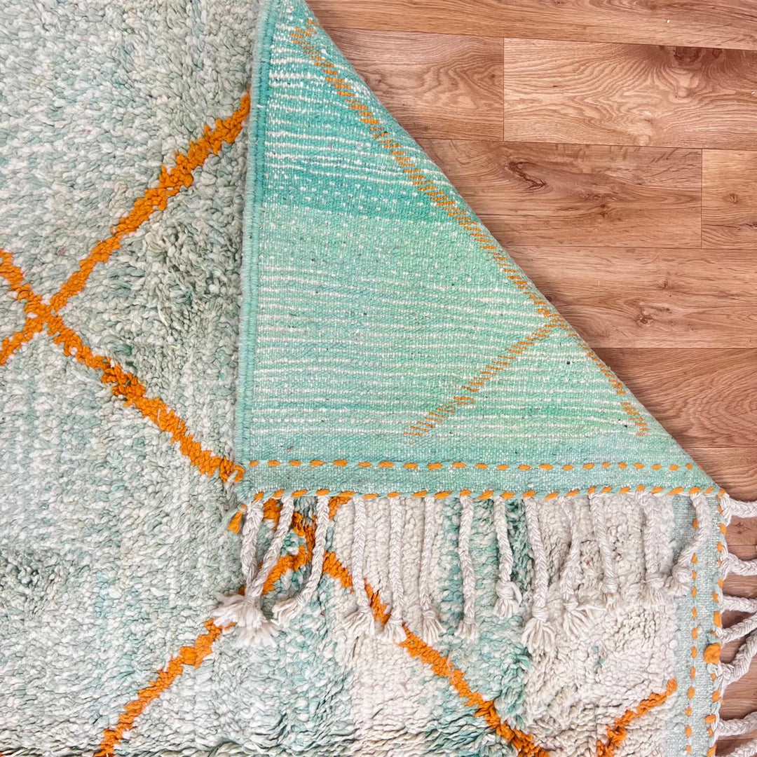 Vintage Moroccan wool rug 922 – handmade Berber carpet with cream and orange diamond lattice design. 294 × 207 cm (9.64 × 6.79 ft).