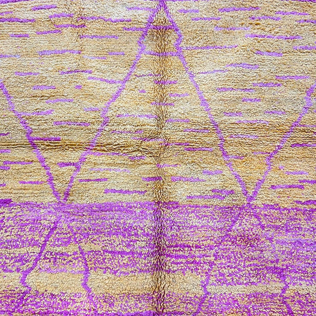 Vintage Moroccan wool rug 864 – handmade Berber carpet in pink and orange diamond pattern. 315 × 195 cm (10.33 × 6.39 ft).