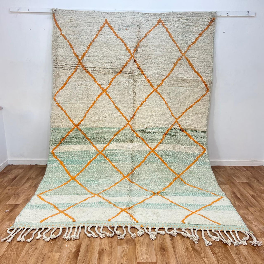 Vintage Moroccan wool rug 922 – handmade Berber carpet with cream and orange diamond lattice design. 294 × 207 cm (9.64 × 6.79 ft).