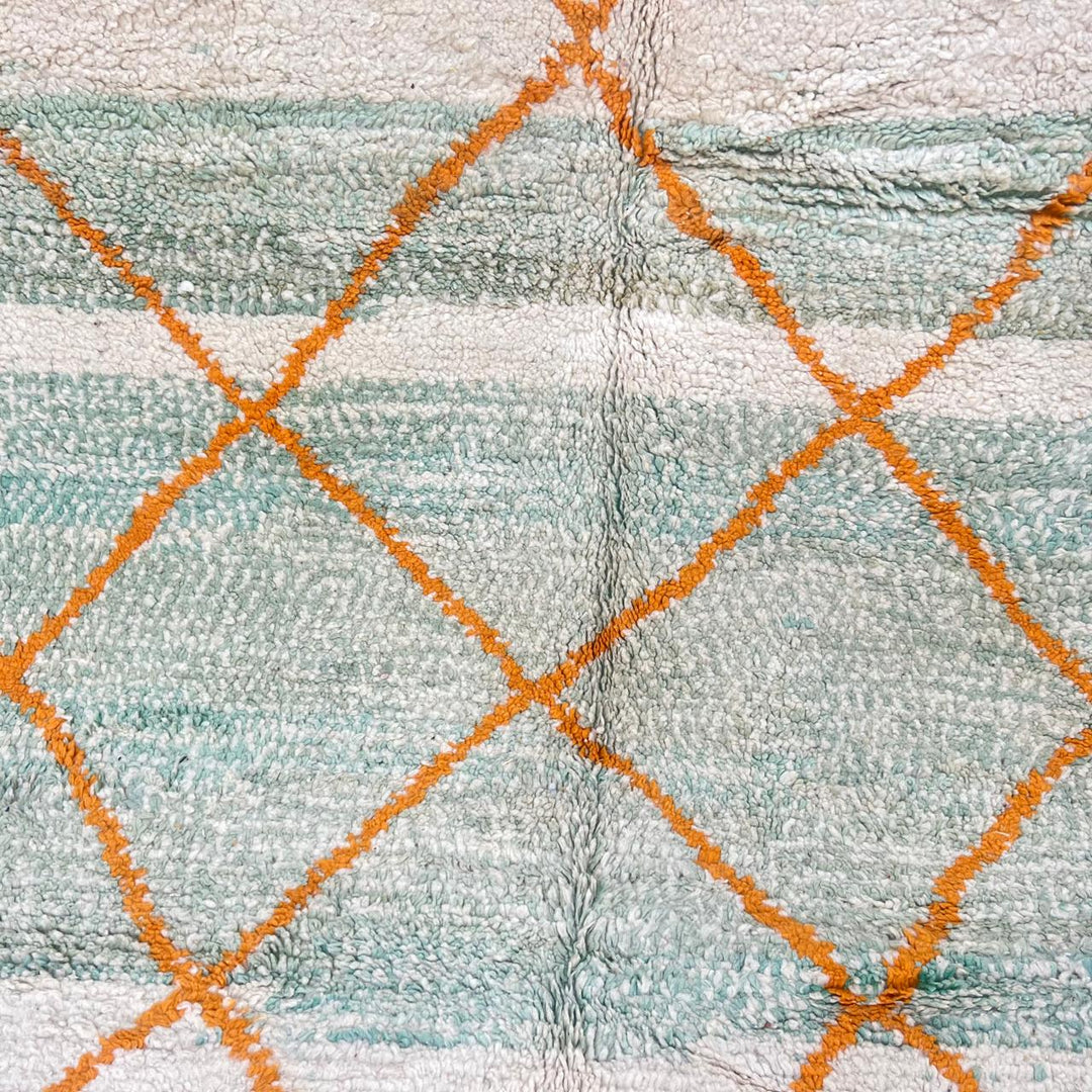 Vintage Moroccan wool rug 922 – handmade Berber carpet with cream and orange diamond lattice design. 294 × 207 cm (9.64 × 6.79 ft).