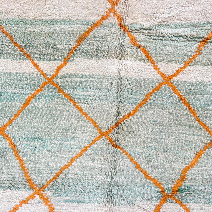Vintage Moroccan wool rug 922 – handmade Berber carpet with cream and orange diamond lattice design. 294 × 207 cm (9.64 × 6.79 ft).