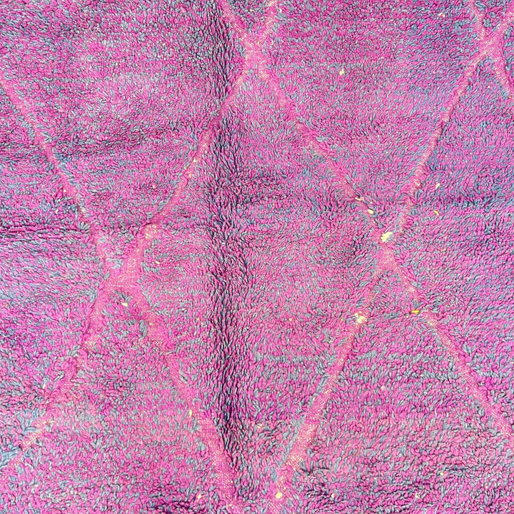 Vintage Moroccan wool rug 837 – handmade deep purple Berber carpet with diamond lattice pattern (313 × 206 cm / 10.27 × 6.75 ft).