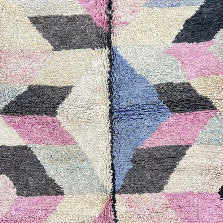 Vintage Moroccan wool rug 735 – handmade geometric pastel Berber carpet in pink, beige, and cream (247 × 156 cm / 8.10 × 5.11 ft).
