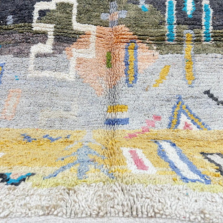 Vintage Moroccan wool rug 829 – handmade Berber carpet with olive green, yellow, beige, and tribal abstract patterns, 286 × 202 cm (9.38 × 6.62 ft).