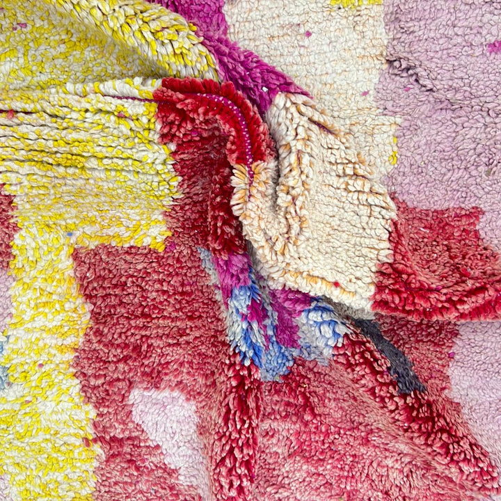 Vintage Moroccan wool rug 916 – handmade Berber rug with colorful abstract design in yellow, pink, and red tones (314 × 200 cm).