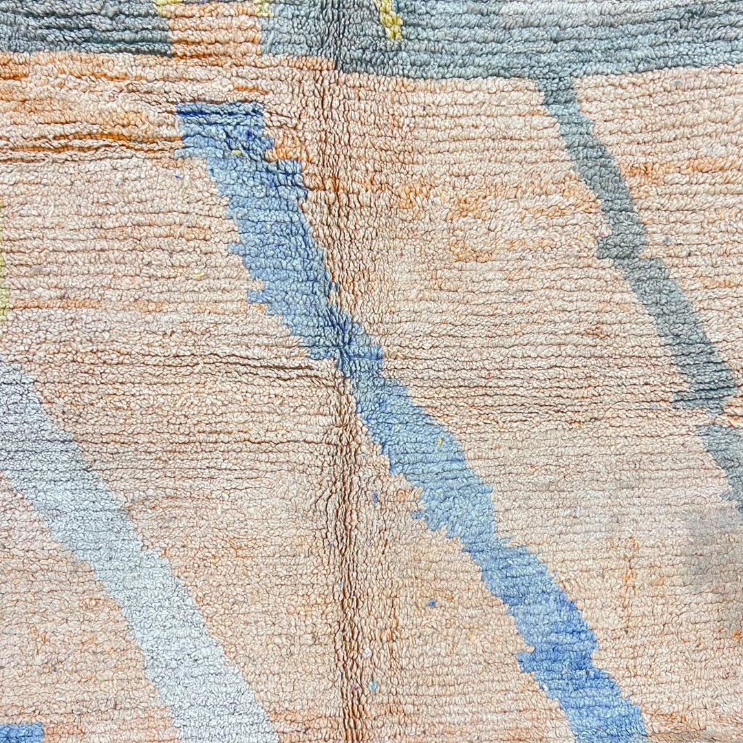 Vintage Moroccan wool rug BM1456 – handmade beige and blue Berber carpet with minimalist abstract design (294 × 201 cm / 9.64 × 6.59 ft).