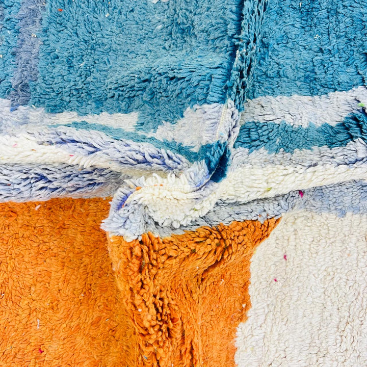 Vintage Moroccan Wool Rug – Handmade Abstract Design 717