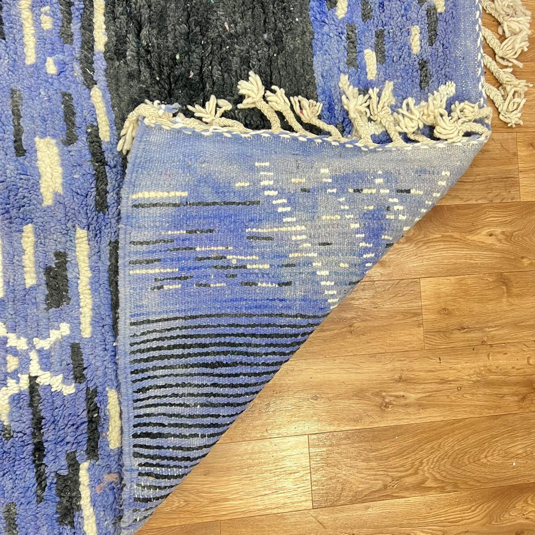 Vintage blue Moroccan wool rug with ivory Berber patterns, handwoven tribal carpet from Morocco, size 212x292 cm