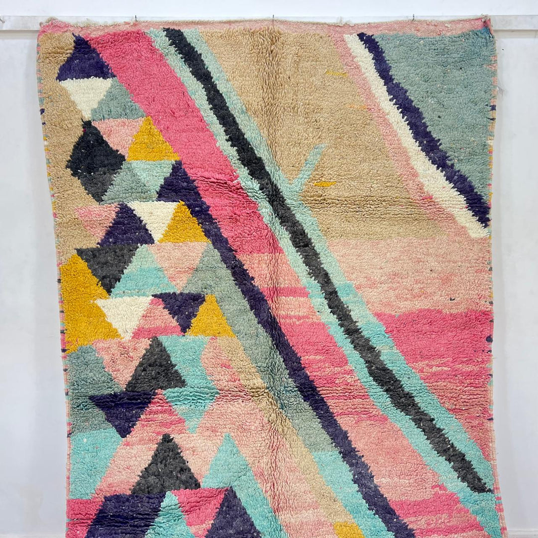 Vintage Moroccan wool rug 802 – colorful handmade Berber carpet with geometric pattern (256 × 156 cm / 8.4 × 5.1 ft).